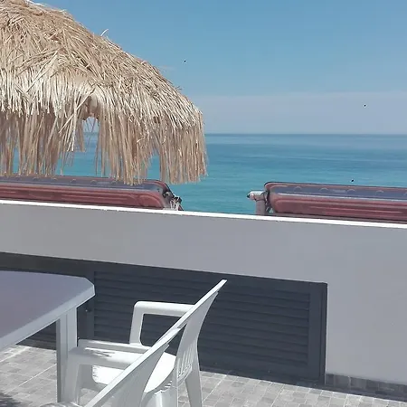 Dream Apartament Frontbeach- Praia Da شقة ساليما