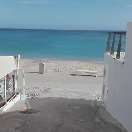 アパート Dream Apartament Frontbeach- Praia Da サレマ