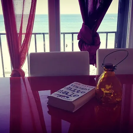 Dream Apartament Frontbeach- Praia Da アパート サレマ